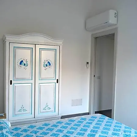 Charming Santantioco With 2-way Air Con Uncovered Parking מלון *